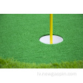 Āra personīgais mini golfs, kurā tiek izmantoti zaļie produkti